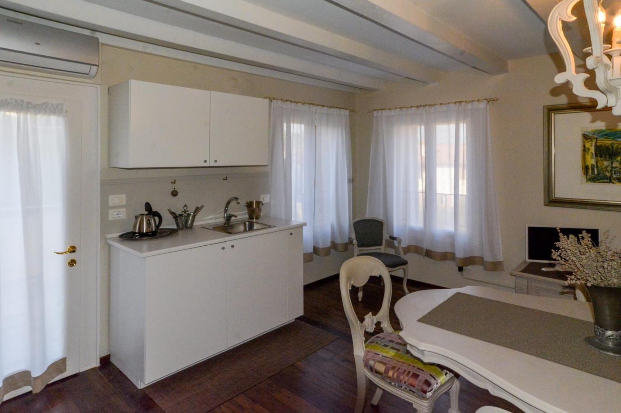 I Torretti Locazione Turistica, Ristorante, Lounge Bar Hotel Asolo Exterior photo